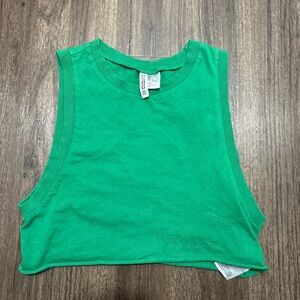 H&M green crop